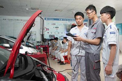 市場活躍，需求激增 廣州萬通汽修學(xué)校解析二手車評估師行業(yè)前景